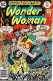 Wonder Woman - 227 - FINE