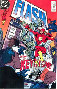 Flash #32 by DC Comics