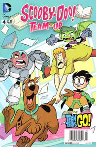Scooby-Doo Team-Up #4 by DC Comics